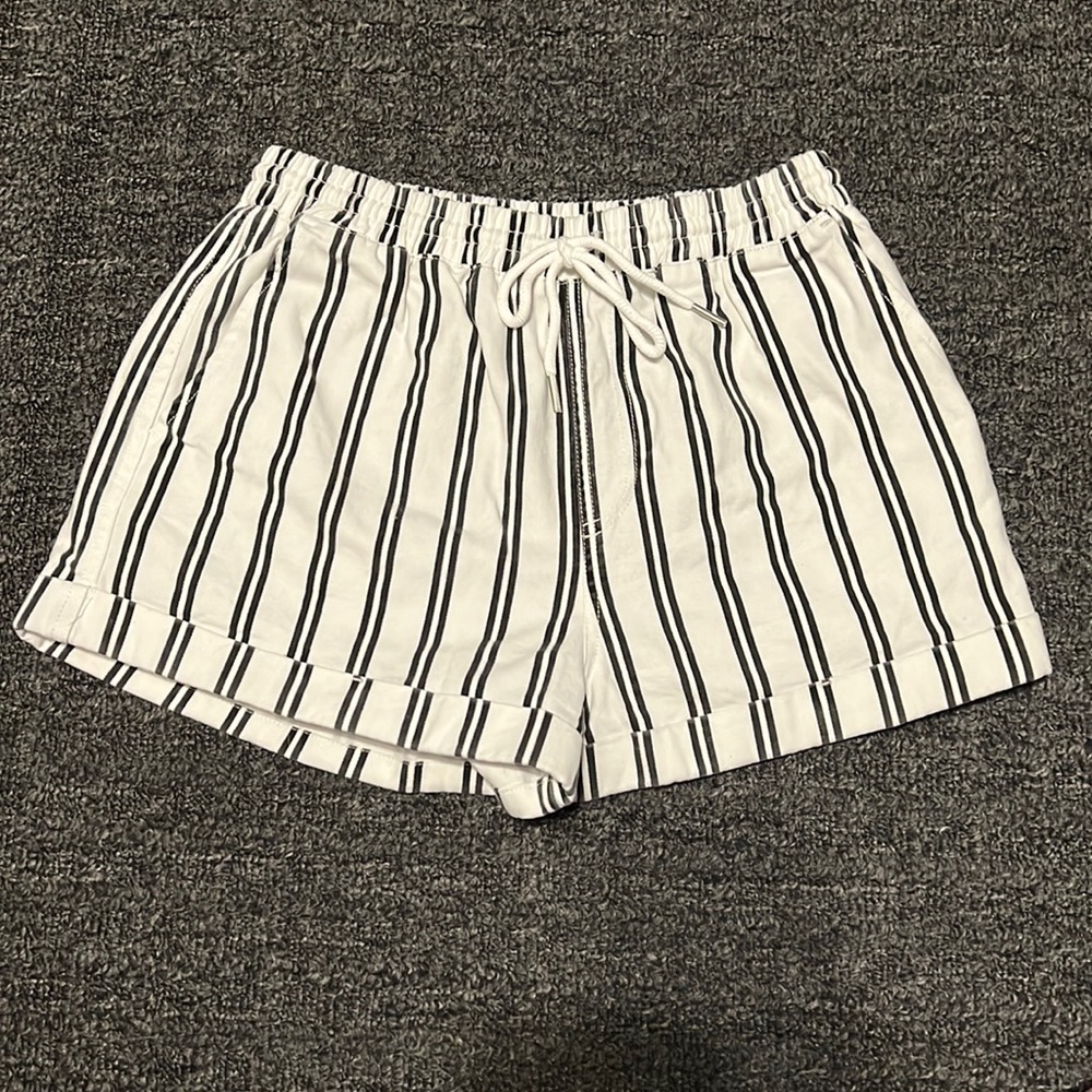 Striped shorts medium forever 21